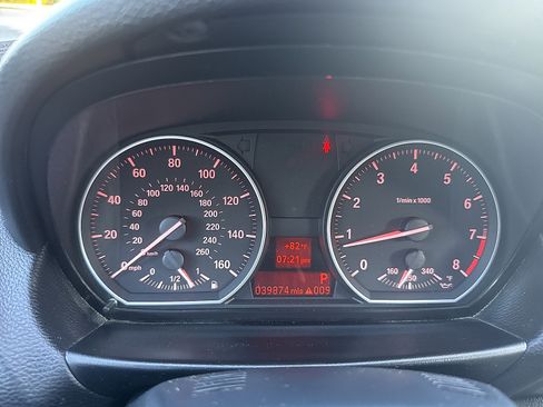 Used 2012 BMW 135i Convertible RWD image 51