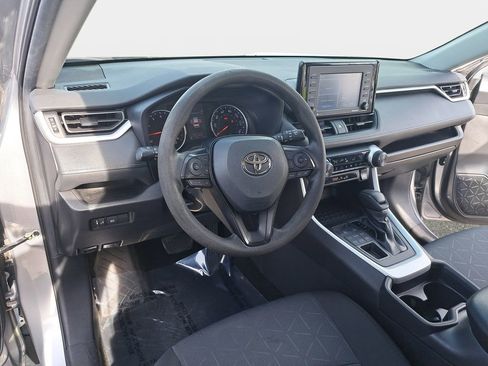Used 2021 Toyota RAV4 XLE w/ Carpet Mat Package (TMS) image 16