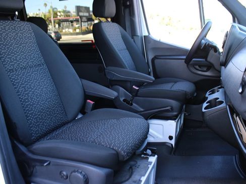 Used 2019 Mercedes-Benz Sprinter 2500 image 29