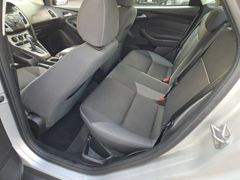 Used 2014 Ford Focus SE FWD image 13