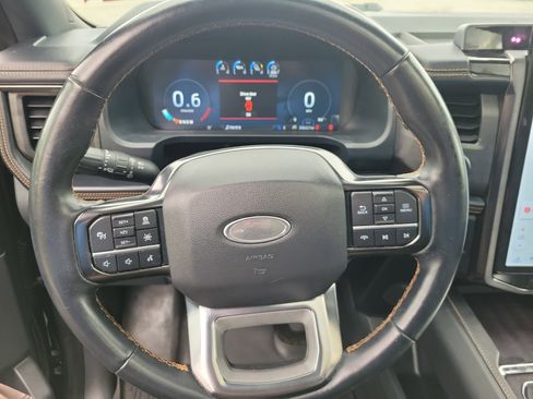 Used 2024 Ford Expedition Max Platinum AWD/4WD image 22
