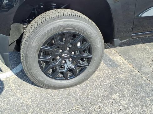 New 2026 Chevrolet Colorado W/T w/ WT Custom Package RWD image 11