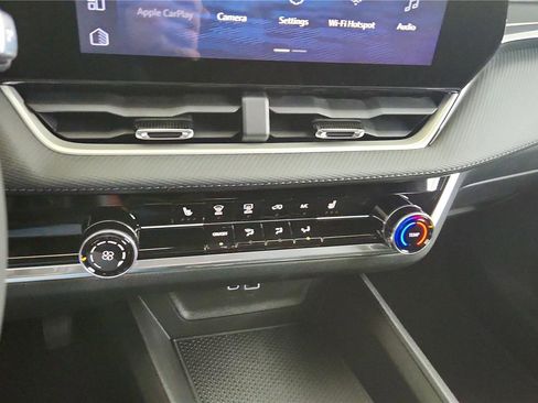 Used 2026 Chevrolet Equinox LT image 43