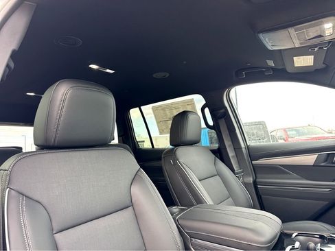 New 2026 Buick Enclave Preferred w/ Power Package FWD image 5