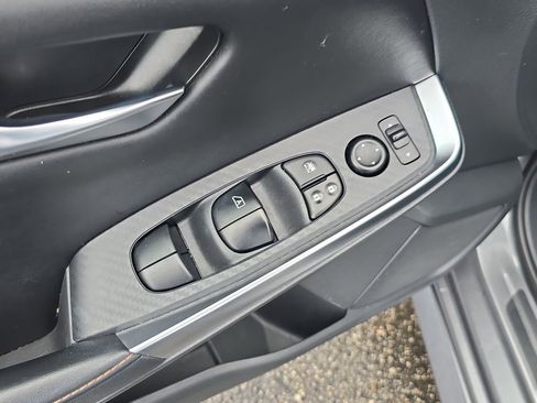 Used 2021 Nissan Sentra SR image 17