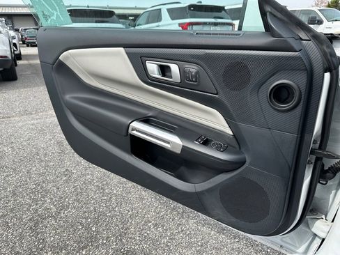 Used 2024 Ford Mustang Premium image 21