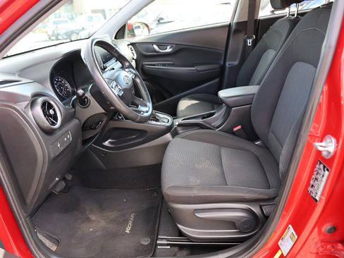 Used 2022 Hyundai Kona SEL w/ Convenience Package image 16