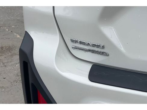 Used 2024 Subaru Crosstrek 2.0i Premium image 17