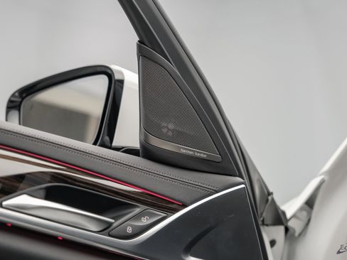 Used 2023 BMW 540i w/ M Sport Package image 66