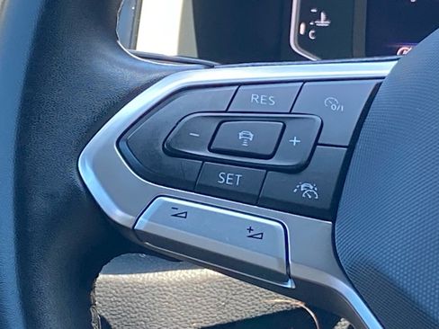 Certified 2023 Volkswagen Atlas Cross Sport SEL AWD/4WD image 6