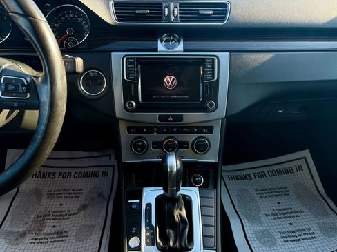 Used 2017 Volkswagen CC Sport image 26