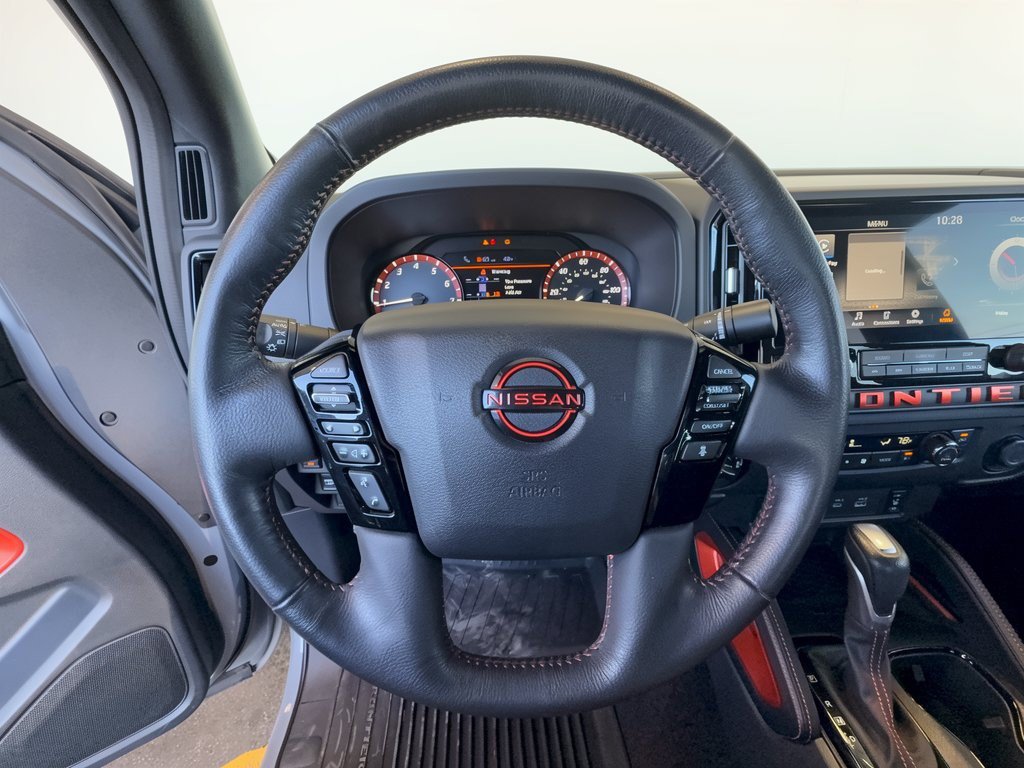 Used 2025 Nissan Frontier PRO-4X w/ Pro Convenience Package AWD/4WD image 10