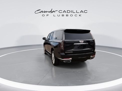 Used 2025 Cadillac Escalade ESV Luxury w/ LPO, Floor Liner Package AWD/4WD image 8