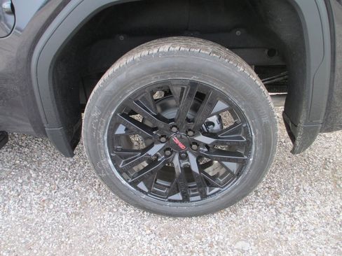 New 2026 GMC Sierra 1500 Denali w/ Denali Reserve Package image 13