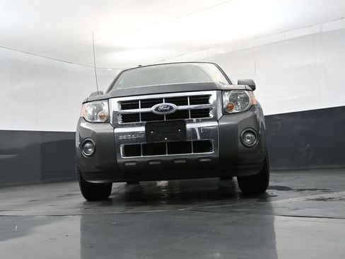 Used 2010 Ford Escape Limited AWD/4WD image 19