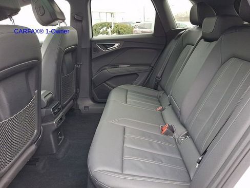 Used 2022 Audi Q4 e-tron Premium Plus image 11