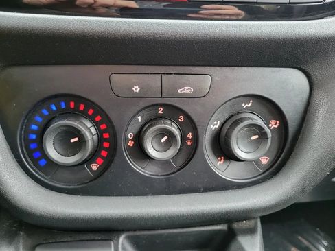 Used 2019 RAM ProMaster City Tradesman image 17