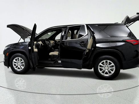 Used 2024 Chevrolet Traverse LS w/ Safety Package AWD/4WD image 10