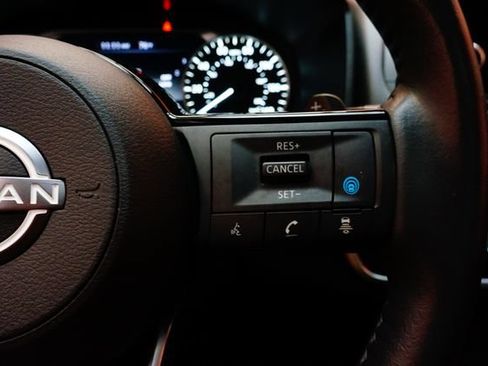 Certified 2023 Nissan Rogue SV w/ SV Premium B Package AWD/4WD image 28