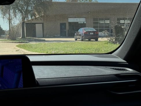 Used 2025 Toyota Crown XLE image 35