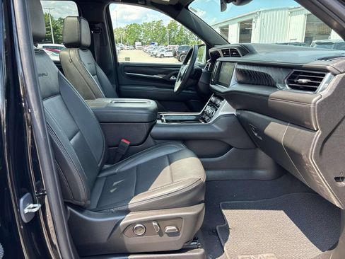 Used 2023 GMC Yukon Denali AWD/4WD image 24