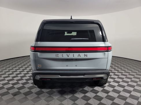 Used 2022 Rivian R1S Launch Edition image 4
