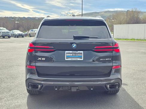 New 2026 BMW X5 xDrive50e w/ M Sport Package image 5