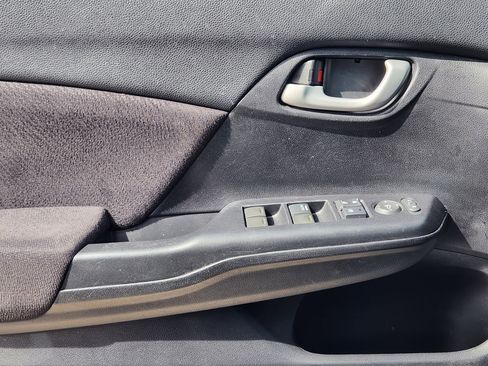 Used 2013 Honda Civic LX image 24