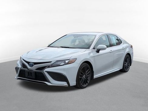 Used 2023 Toyota Camry XSE w/ Cold Weather Package FWD image 5