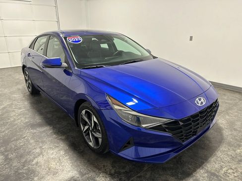 Used 2023 Hyundai Elantra Limited FWD image 3