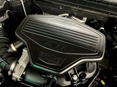 Certified 2024 Cadillac XT5 Sportv w/ LPO, Floor Liner Package AWD/4WD image 31