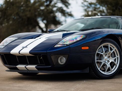 Used 2006 Ford GT 4 Option 1 OWNER FROM NEW image 24