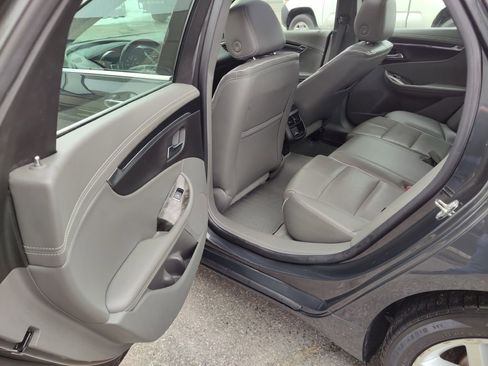 Used 2015 Chevrolet Impala LTZ image 14