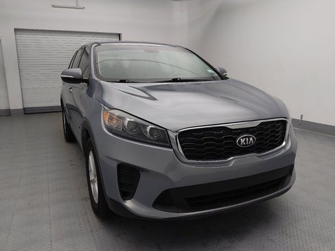 Used 2020 Kia Sorento LX image 14