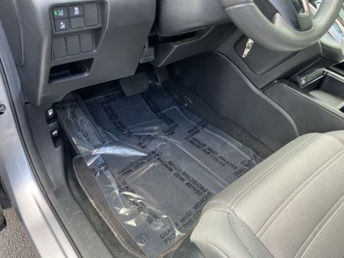 Used 2020 Honda CR-V LX image 18