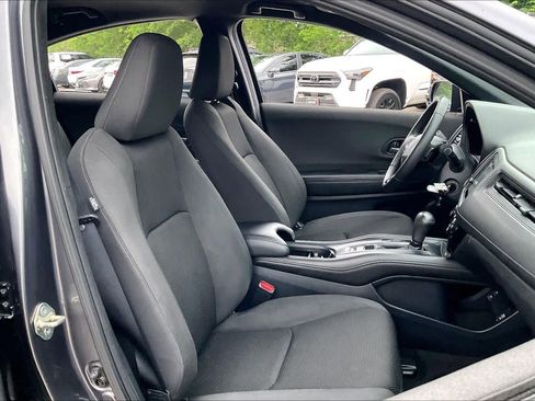 Used 2020 Honda HR-V Sport image 9