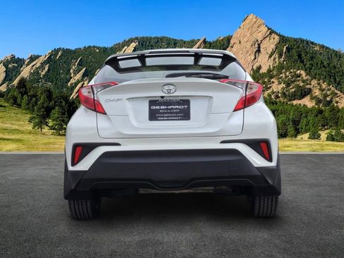 Used 2021 Toyota C-HR XLE FWD image 6