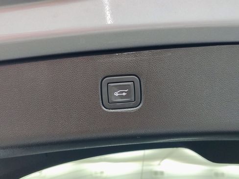 Used 2024 Chevrolet Blazer LT w/ Convenience Package AWD/4WD image 17