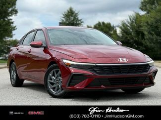 Used 2024 Hyundai Elantra SEL FWD video 1