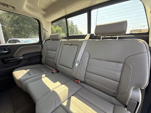 Used 2015 GMC Sierra 2500 Denali w/ Duramax Plus Package AWD/4WD image 9