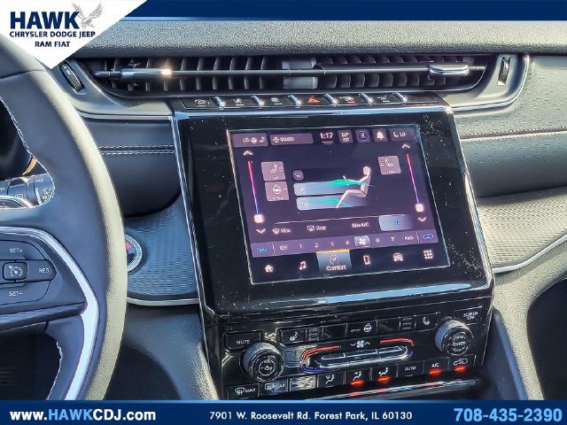 Certified 2025 Jeep Grand Cherokee Laredo X w/ Luxury Tech Group I AWD/4WD image 18