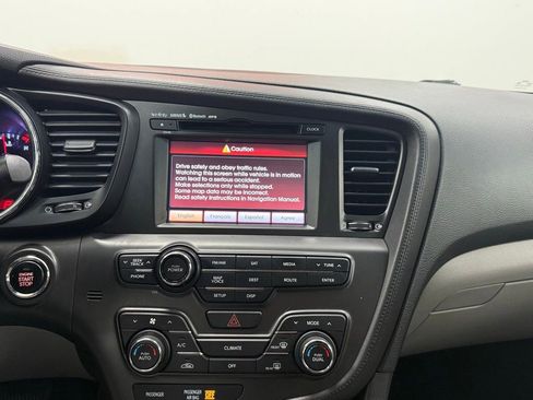 Used 2013 Kia Optima EX w/ Premium Pkg FWD image 16