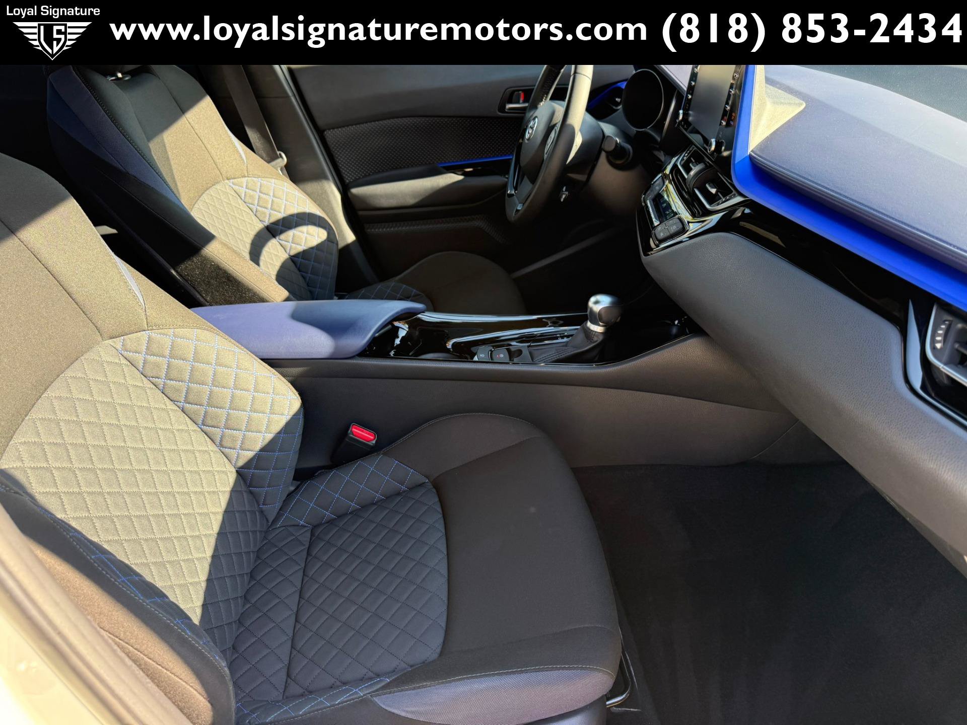 Used 2020 Toyota C-HR XLE FWD image 29