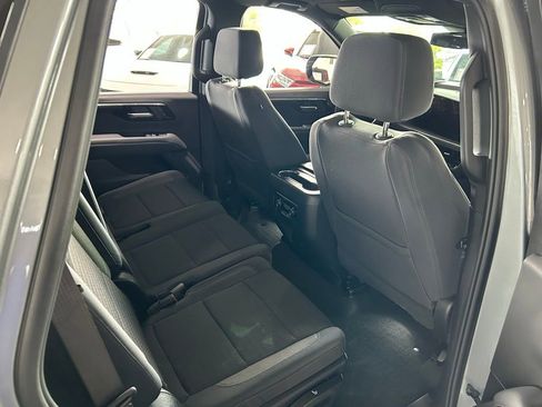 Used 2025 Chevrolet Tahoe LS image 49