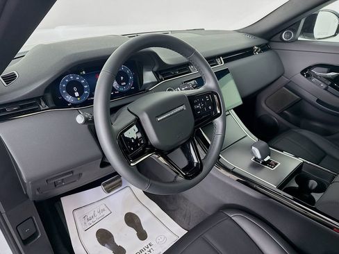 Used 2025 Land Rover Range Rover Evoque Dynamic SE image 9