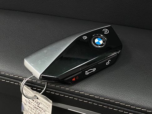 Certified 2025 BMW X7 xDrive40i w/ Premium Package image 39