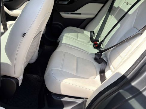 Used 2018 Jaguar F-PACE Prestige AWD/4WD image 21