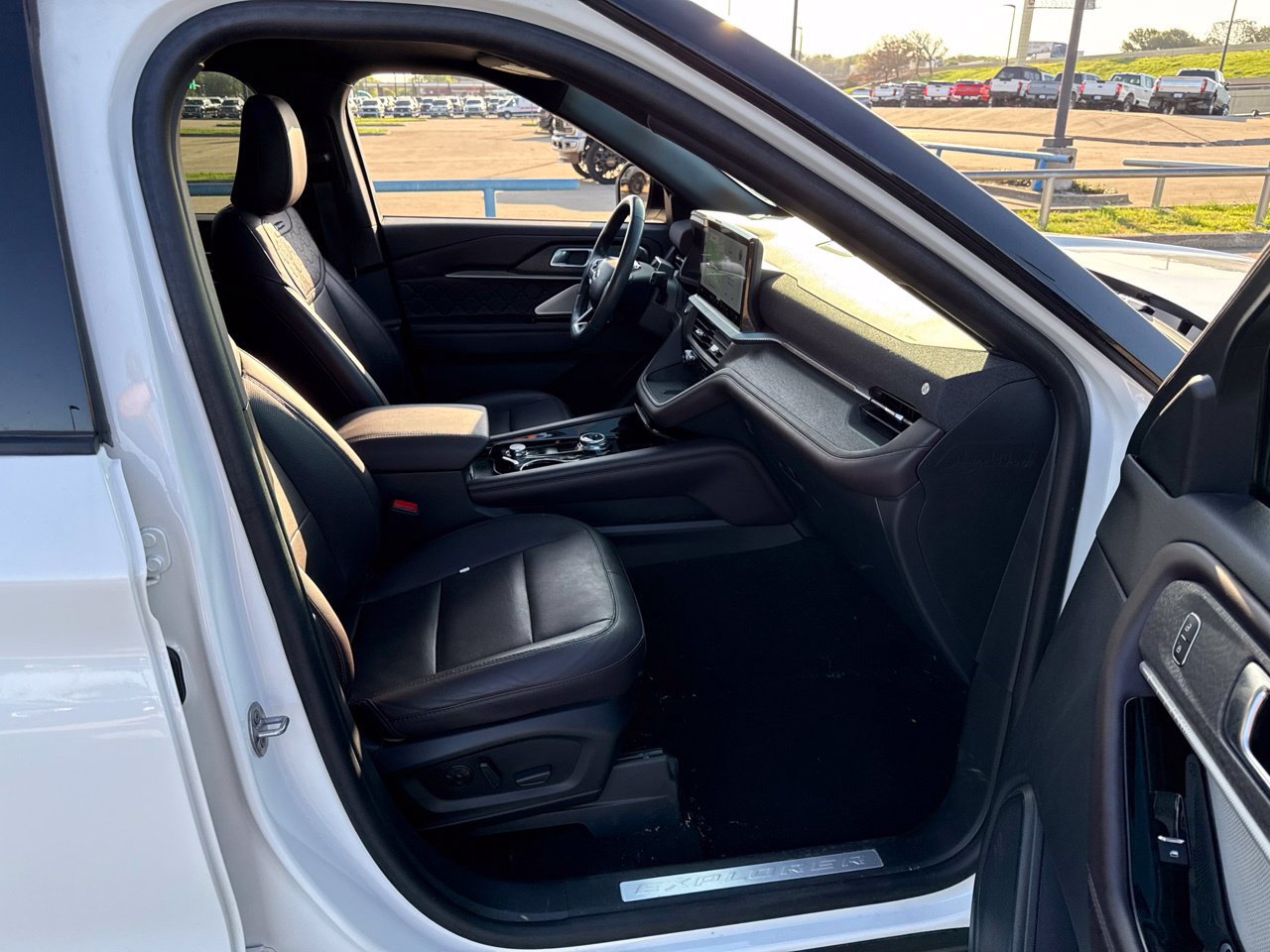 Used 2025 Ford Explorer Platinum w/ Ultimate Package RWD image 14