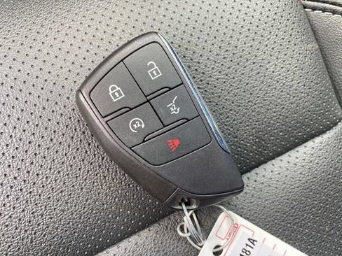 Used 2024 Chevrolet Traverse Z71 w/ LPO, Floor Liner Package AWD/4WD image 24