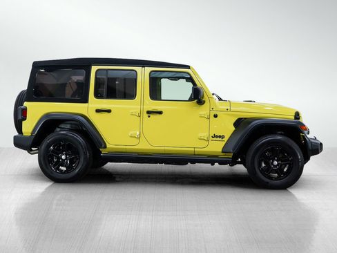 Used 2023 Jeep Wrangler Sport S AWD/4WD image 6